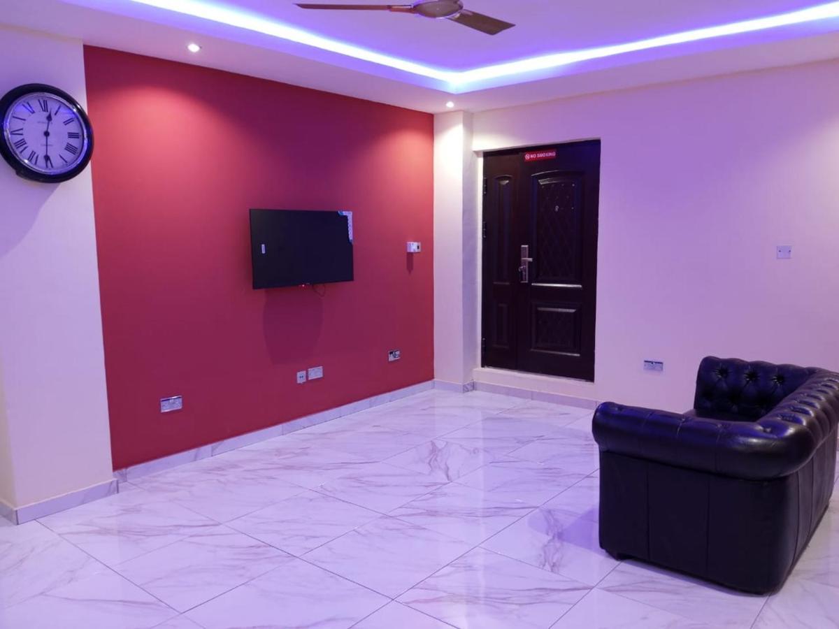 Washington Court Furnished Apartments Kwashieman ภายนอก รูปภาพ