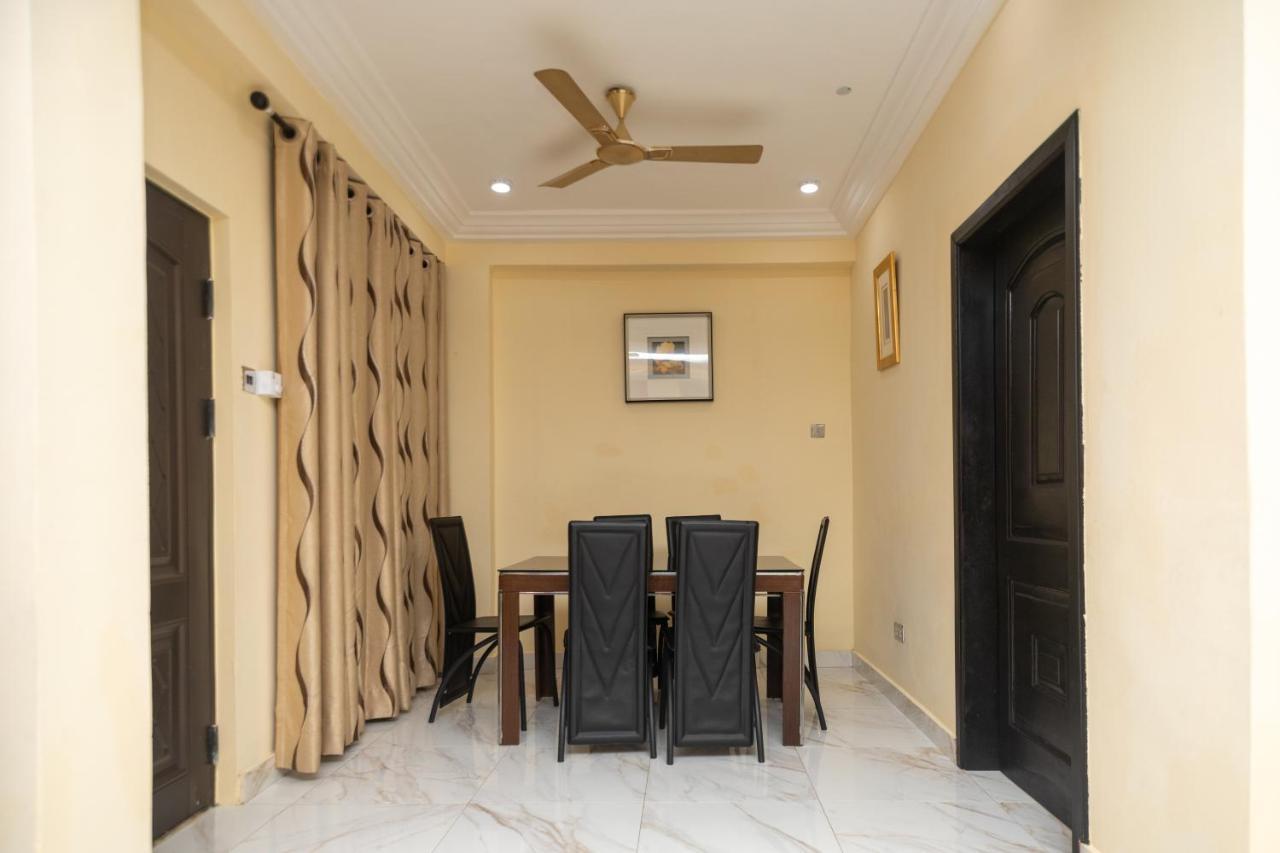Washington Court Furnished Apartments Kwashieman ภายนอก รูปภาพ