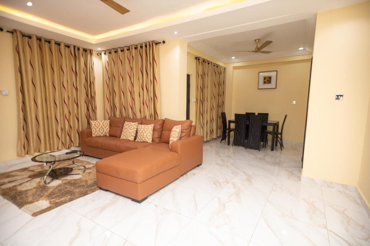 Washington Court Furnished Apartments Kwashieman ภายนอก รูปภาพ