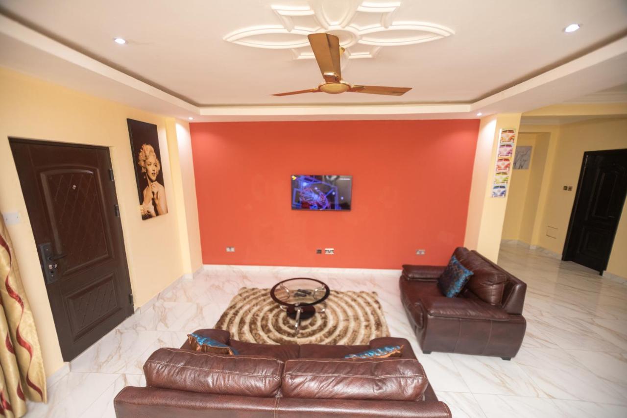 Washington Court Furnished Apartments Kwashieman ภายนอก รูปภาพ