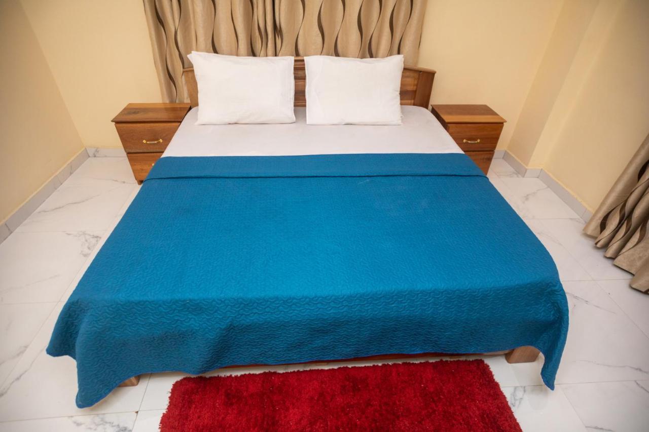 Washington Court Furnished Apartments Kwashieman ภายนอก รูปภาพ