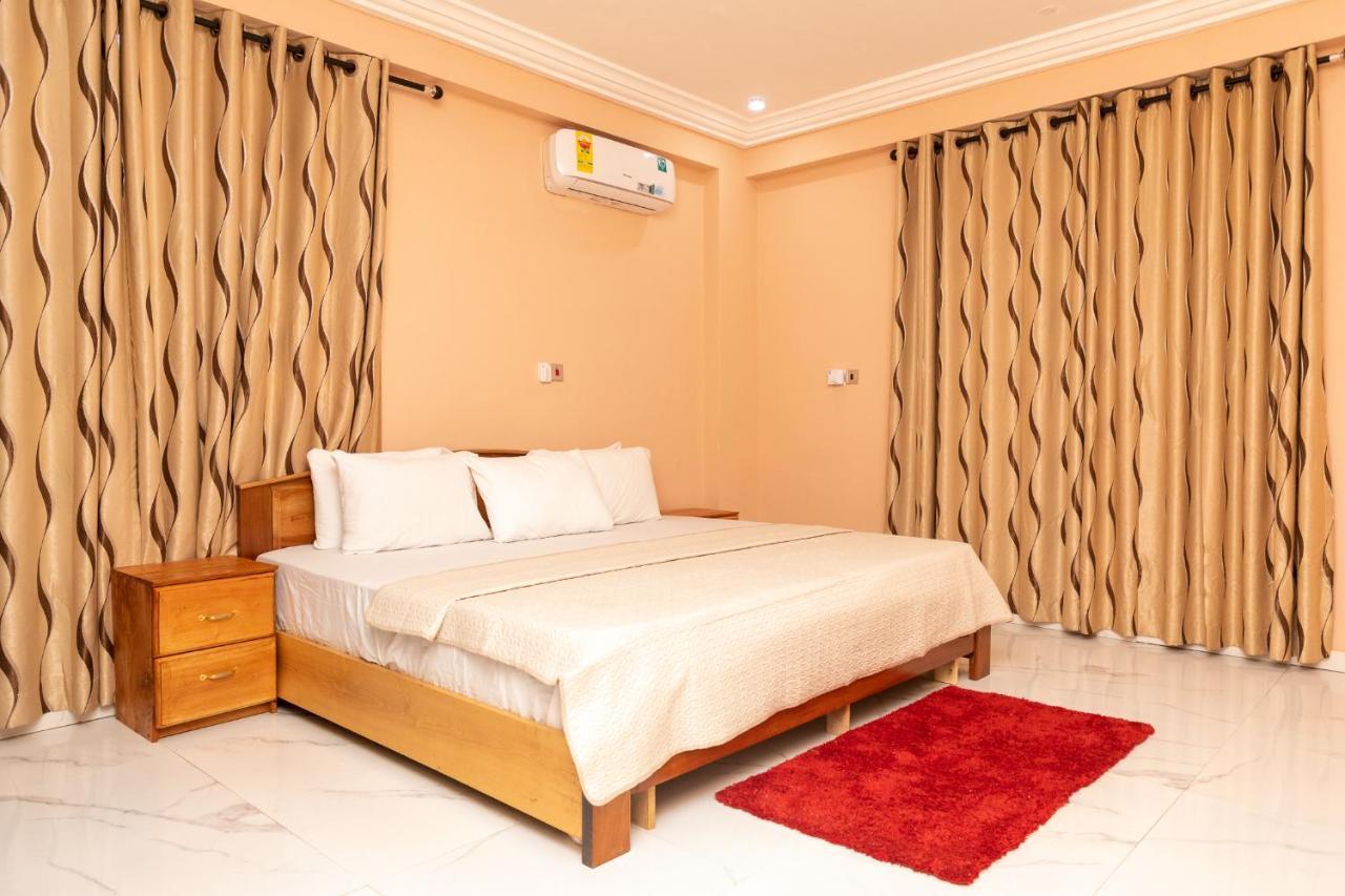 Washington Court Furnished Apartments Kwashieman ภายนอก รูปภาพ