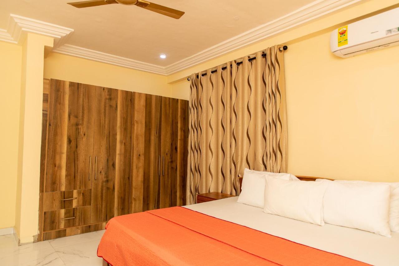 Washington Court Furnished Apartments Kwashieman ภายนอก รูปภาพ
